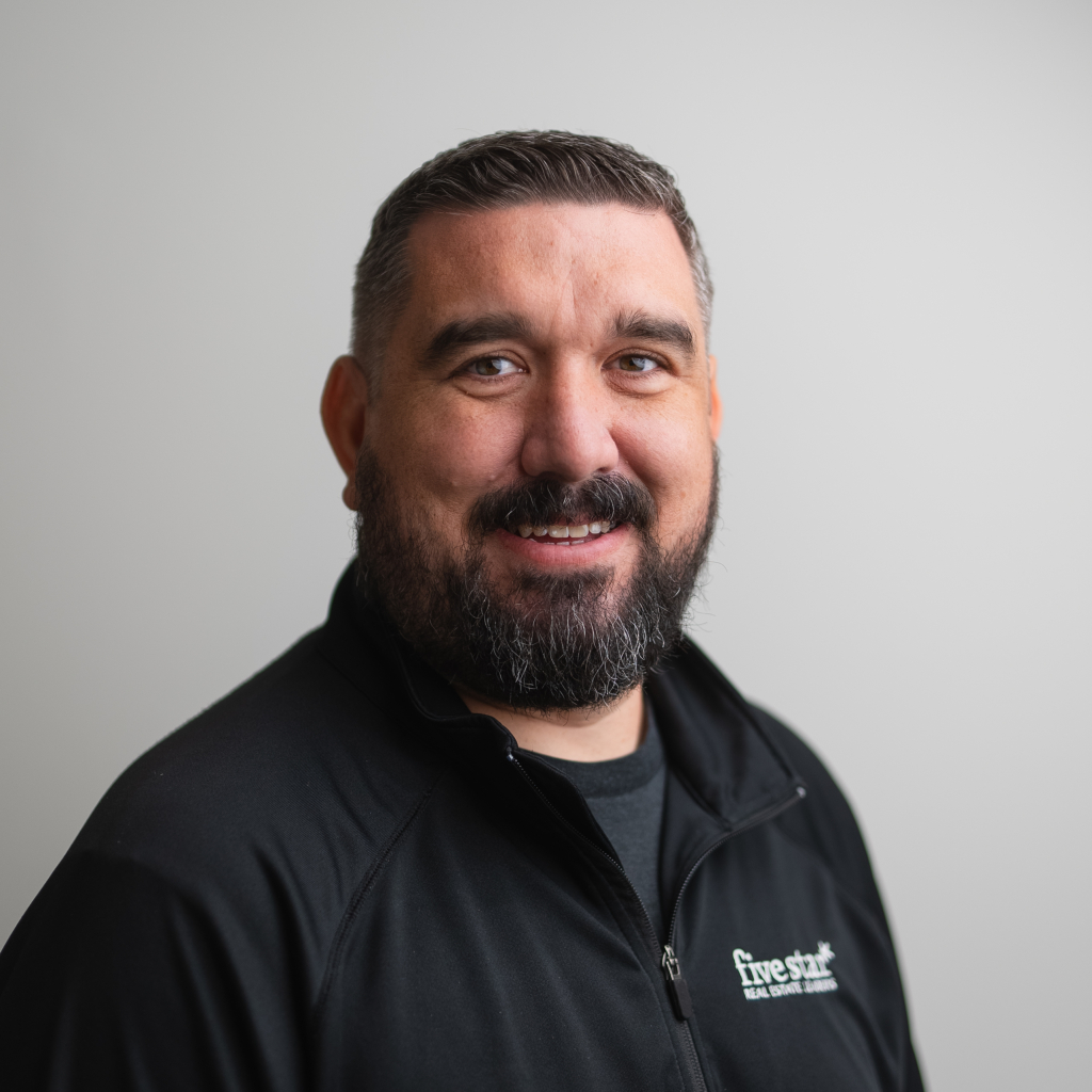 Justin Pelham Headshot
